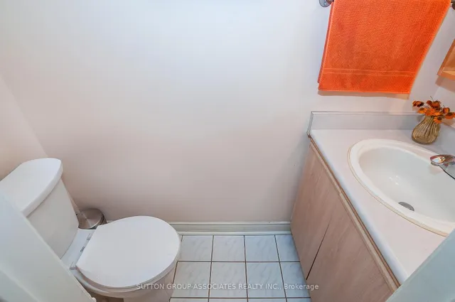 Additional property image - 100 Redpath Ave Unit 28