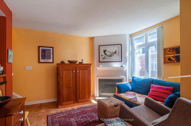 Additional property image - 100 Redpath Ave Unit 28