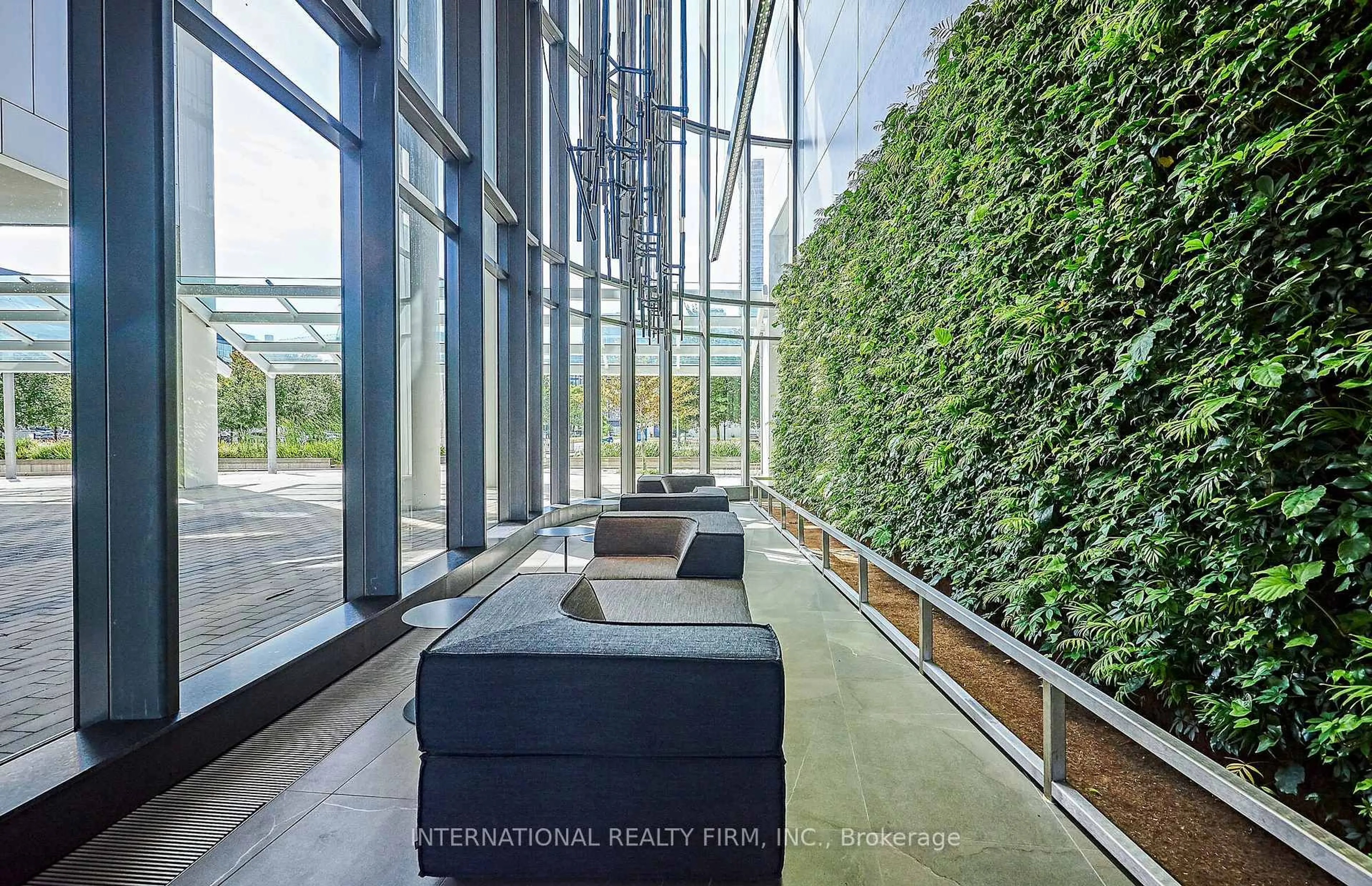 Indoor foyer for 16 Bonnycastle St #3805, Toronto Ontario M5A 4M6