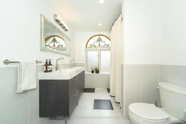 Additional property image - 280 Sherbourne St Unit 5