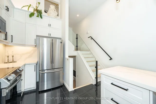 Additional property image - 280 Sherbourne St Unit 5