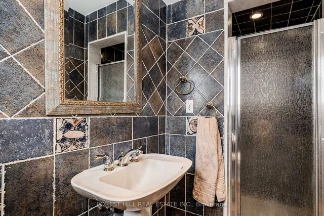 Additional property image - 121 Charlton Blvd