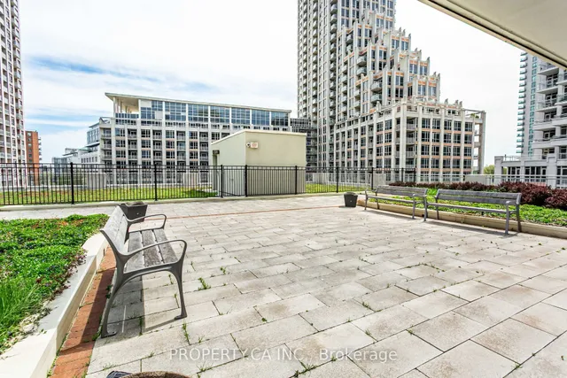 Additional property image - 35 Bastion St Unit 1604