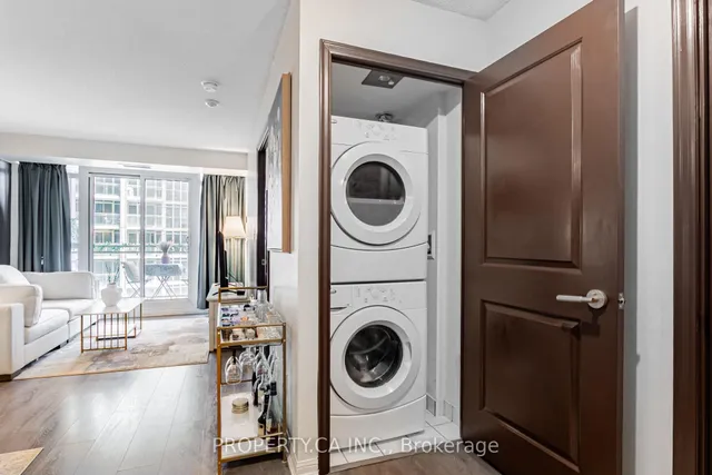 Additional property image - 35 Bastion St Unit 1604