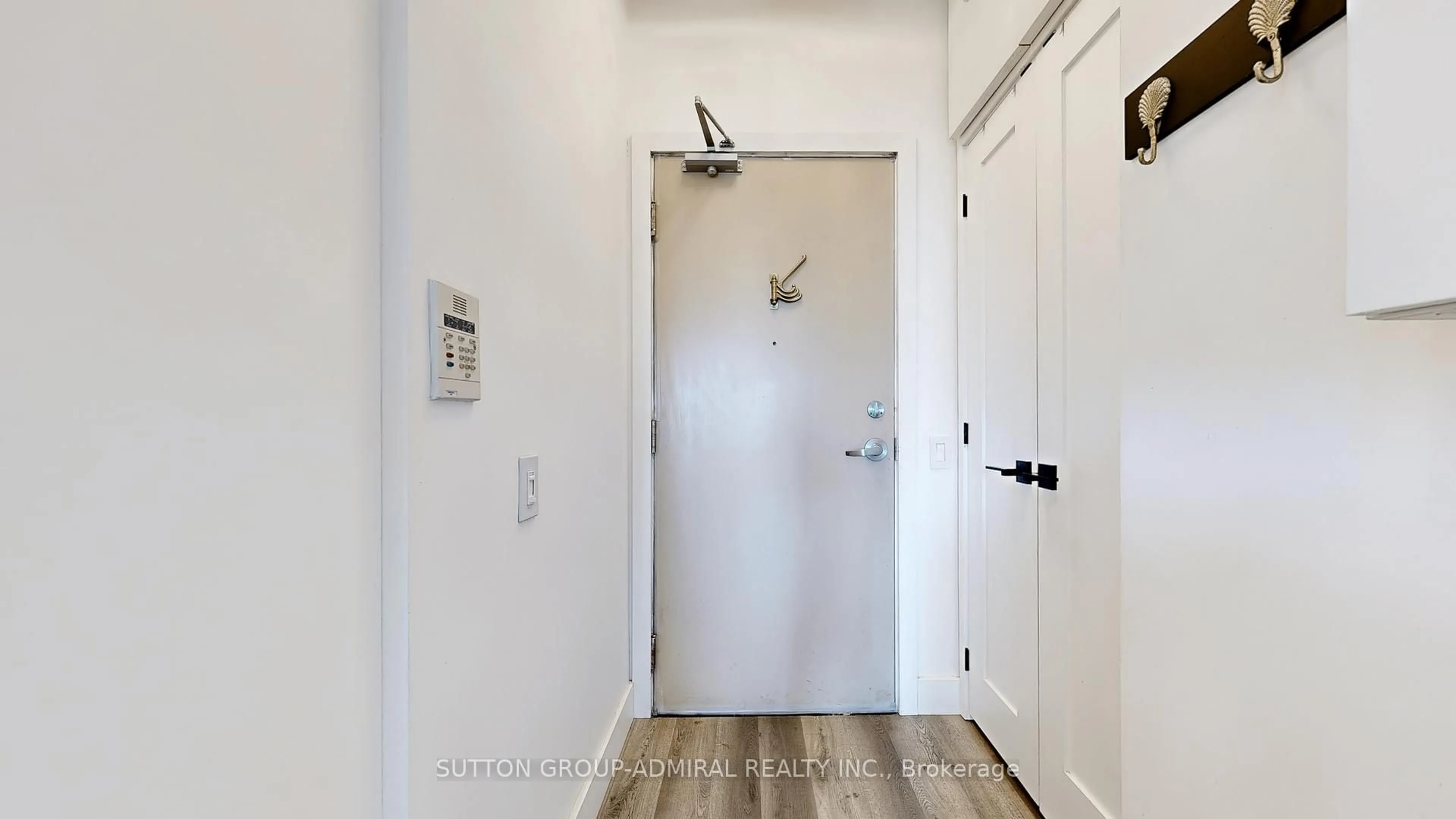 Indoor entryway for 60 Byng Ave #2506, Toronto Ontario M2N 7K3