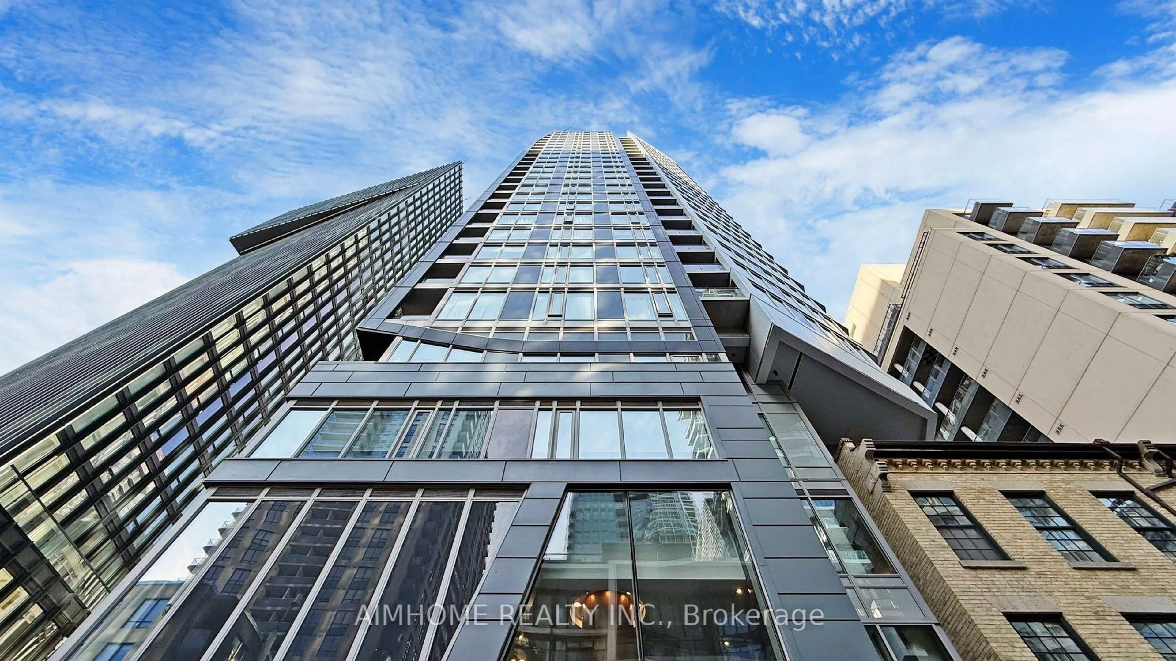 Unknown for 68 Shuter St, Toronto Ontario M5B 1B4