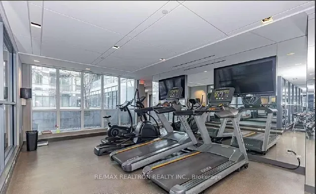 Additional property image - 210 Simcoe St Unit 704