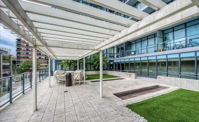 Additional property image - 210 Simcoe St Unit 704