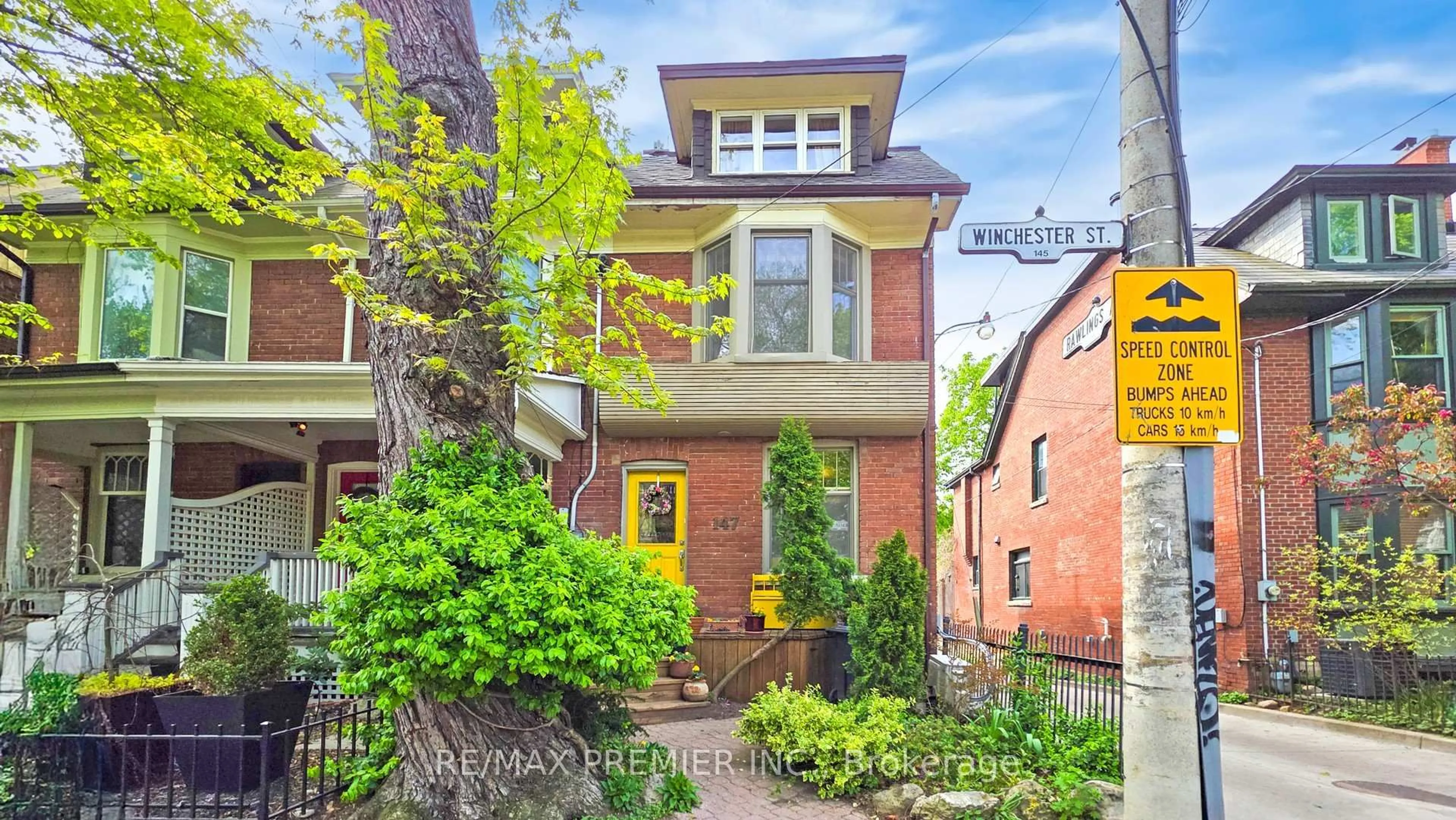 Home with brick exterior material, street for 147 Winchester St, Toronto Ontario M4X 1B5