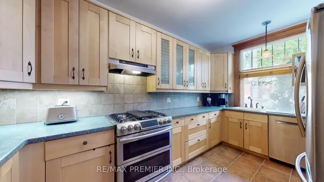 Additional property image - 147 Winchester St