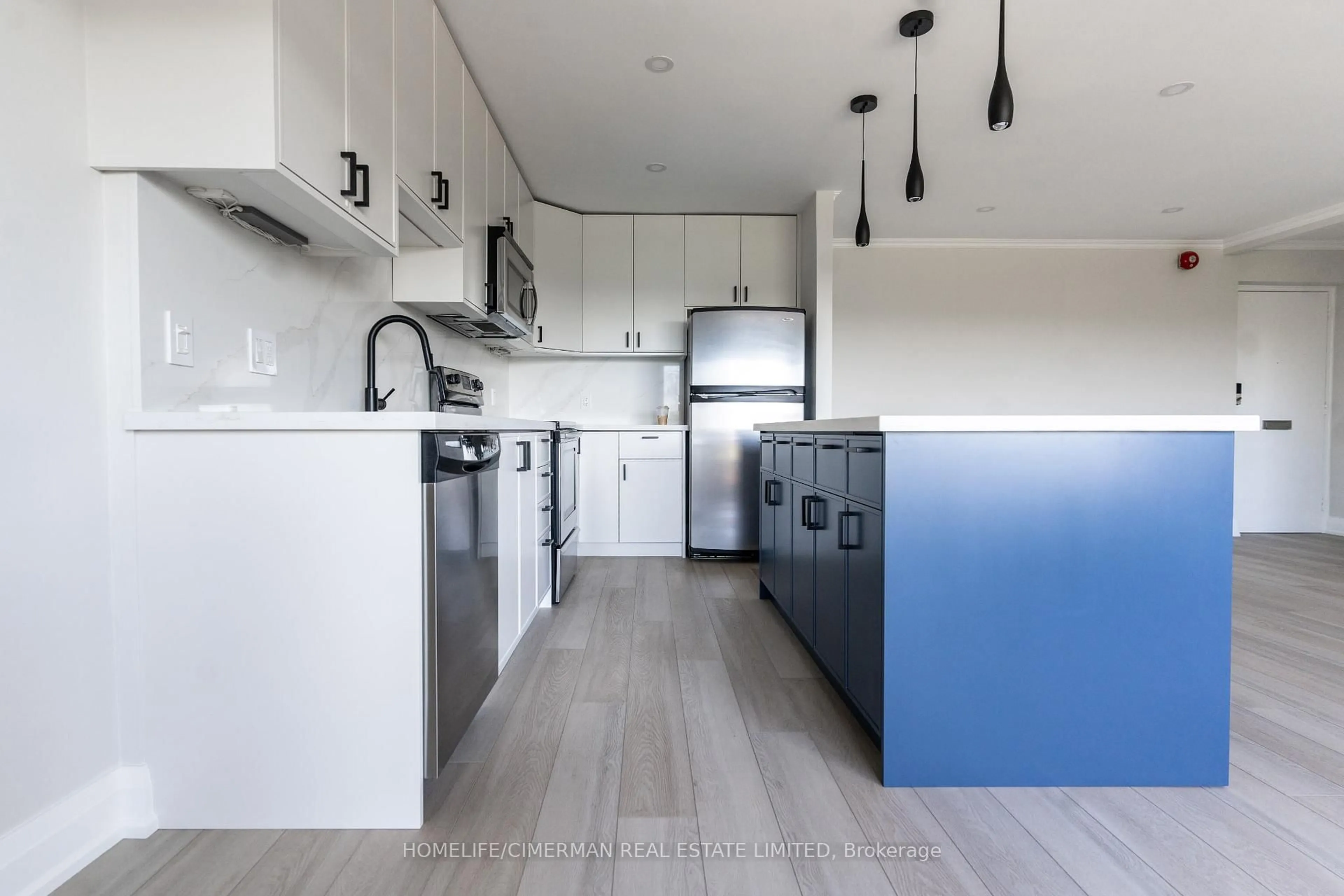 Open concept kitchen, unknown for 71 Jonesville Cres #401, Toronto Ontario M4A 1H1