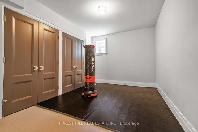 Additional property image - 221 Dunvegan Rd