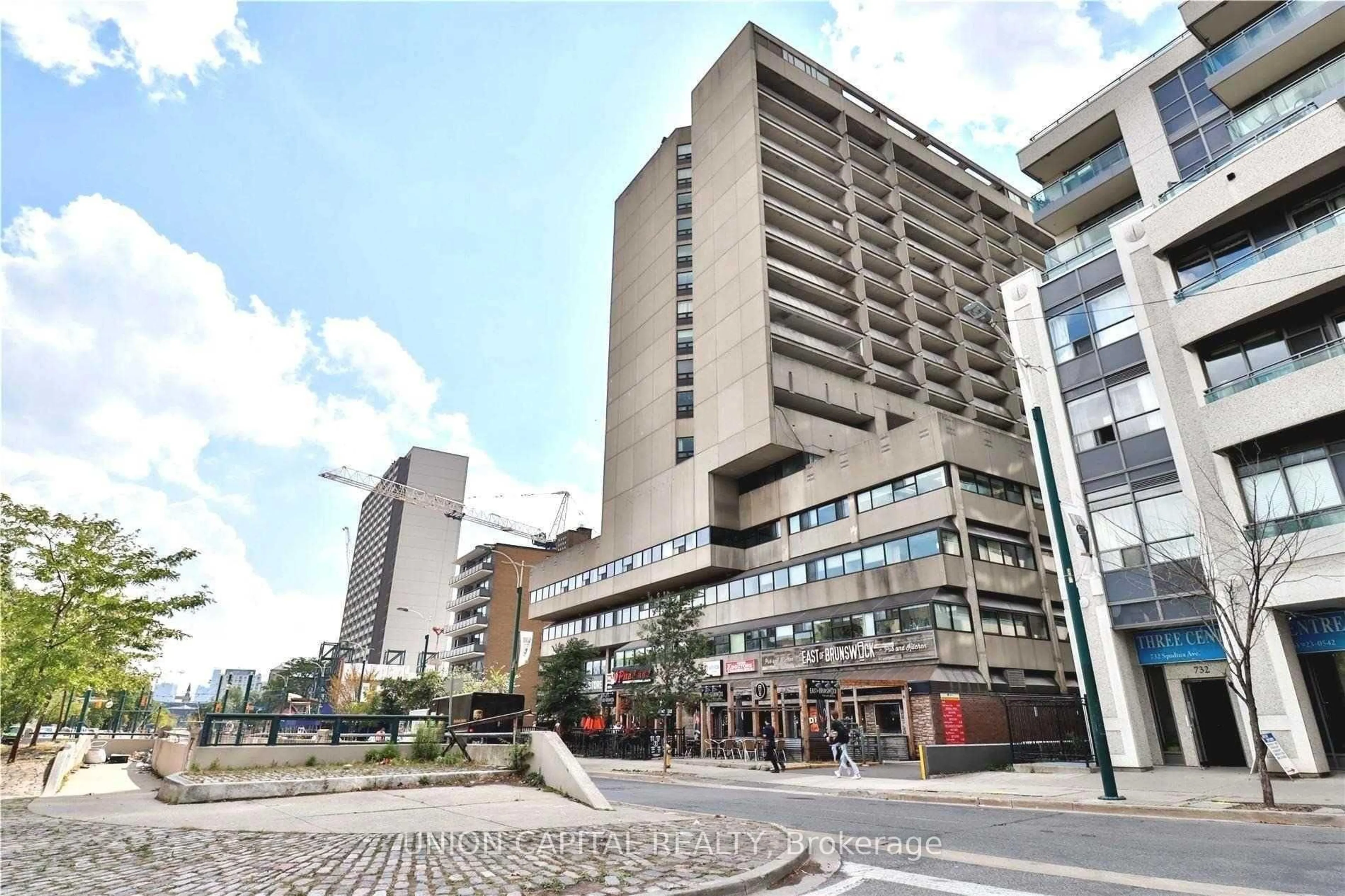 Unknown for 720 Spadina Ave #1011, Toronto Ontario M5S 2T9