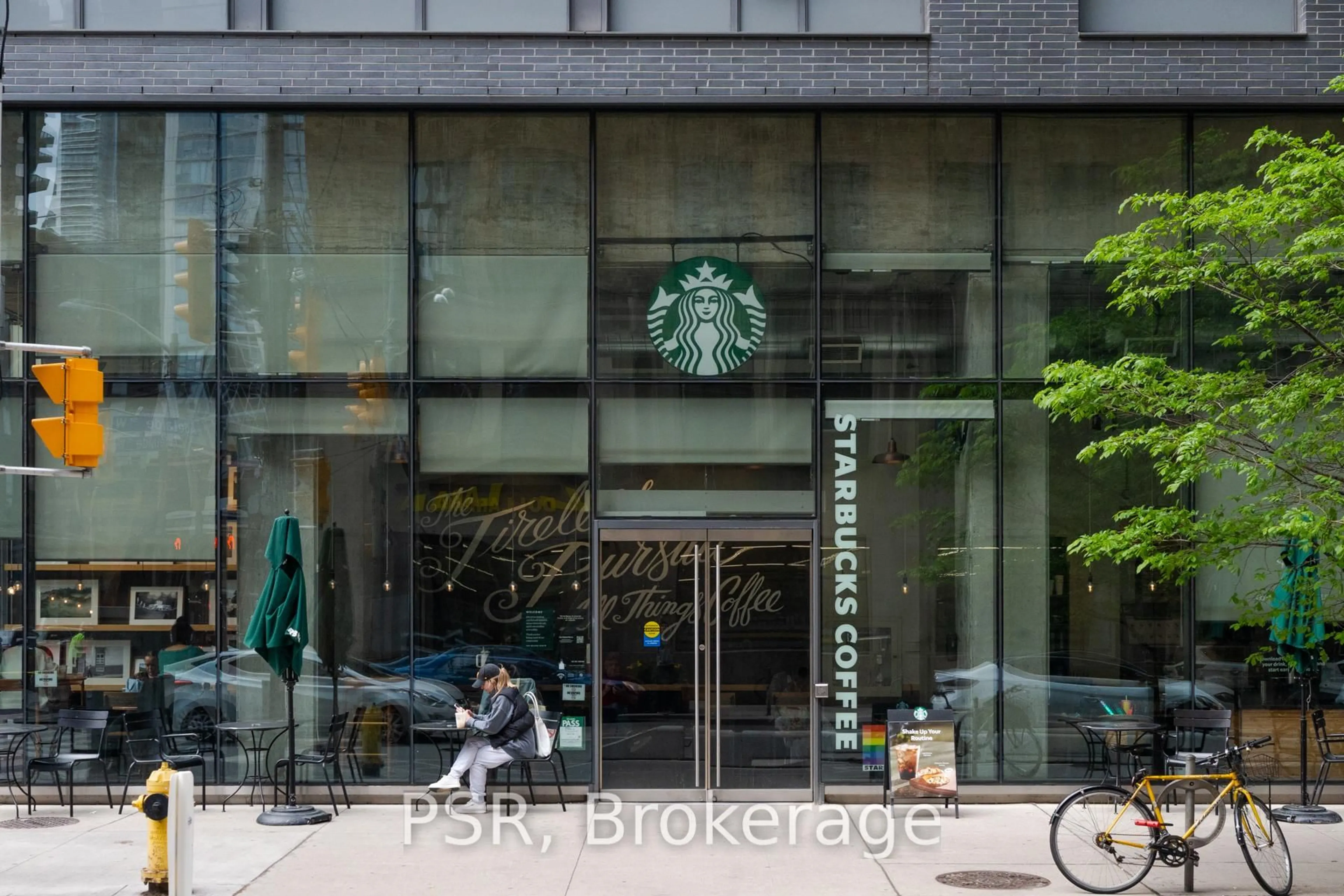 Lobby for 101 Peter St #2312, Toronto Ontario M5V 0G6