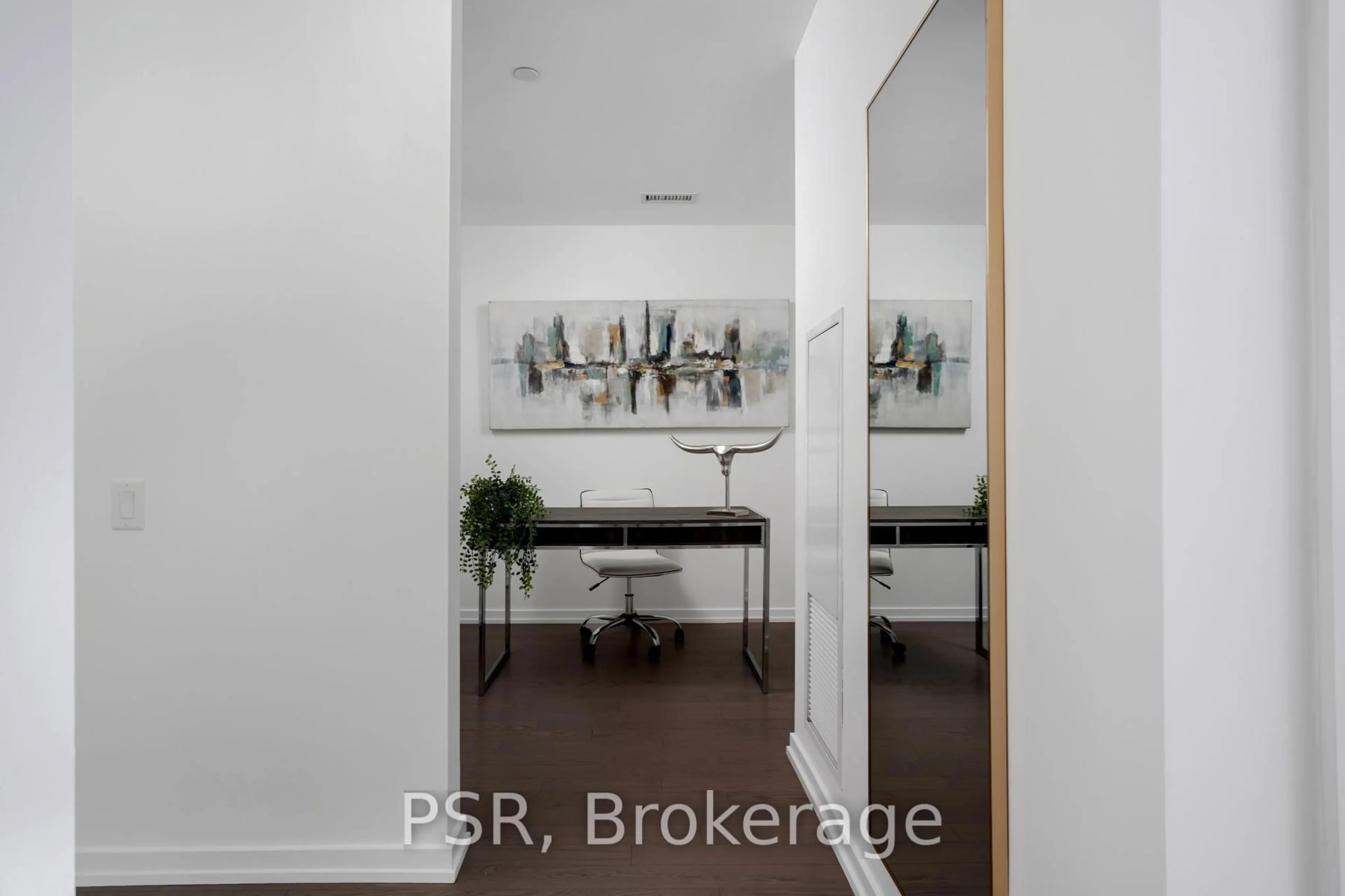 Unknown for 101 Peter St #2312, Toronto Ontario M5V 0G6