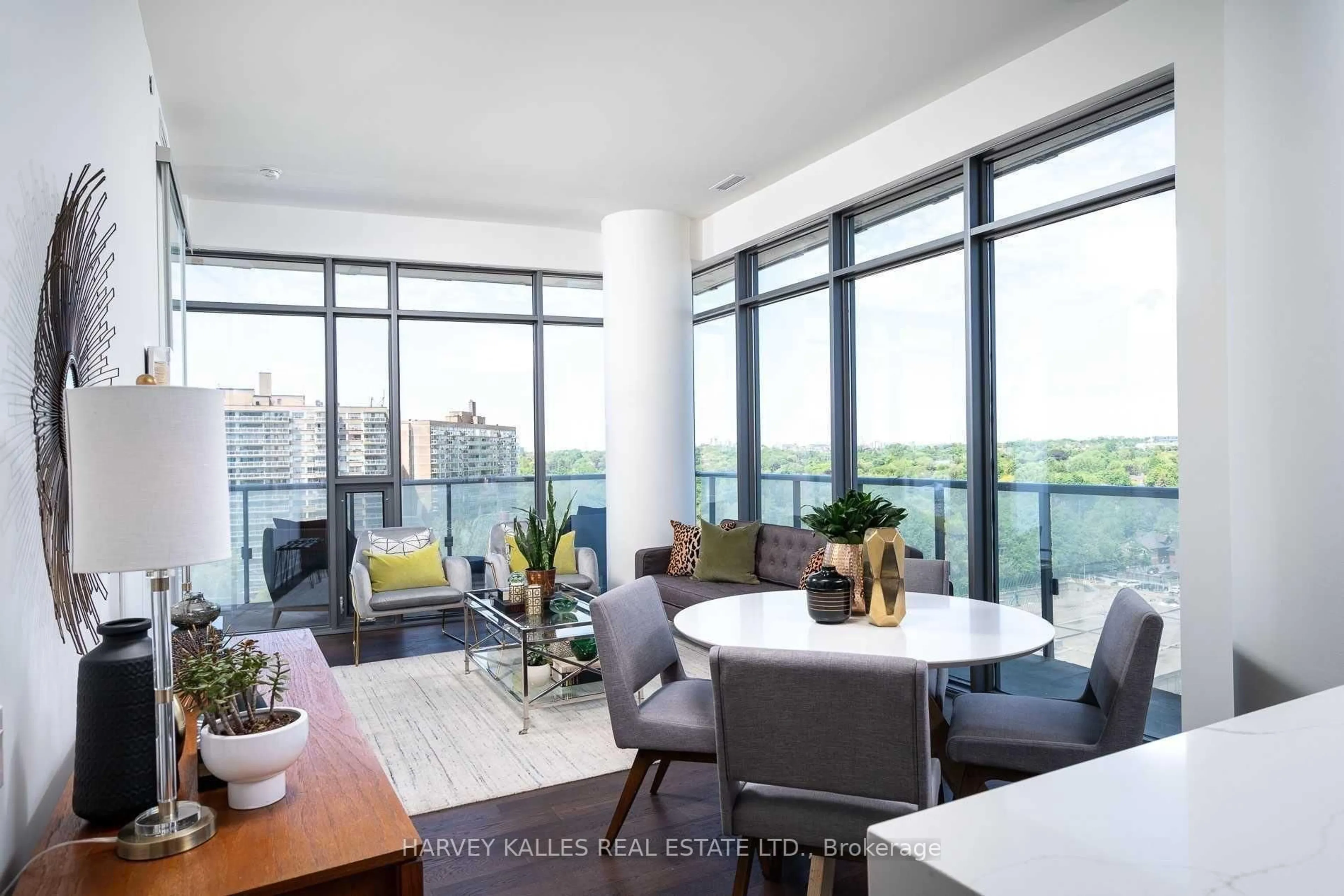 Living room with furniture, unknown for 1815 Yonge St #1304, Toronto Ontario M4T 2A4