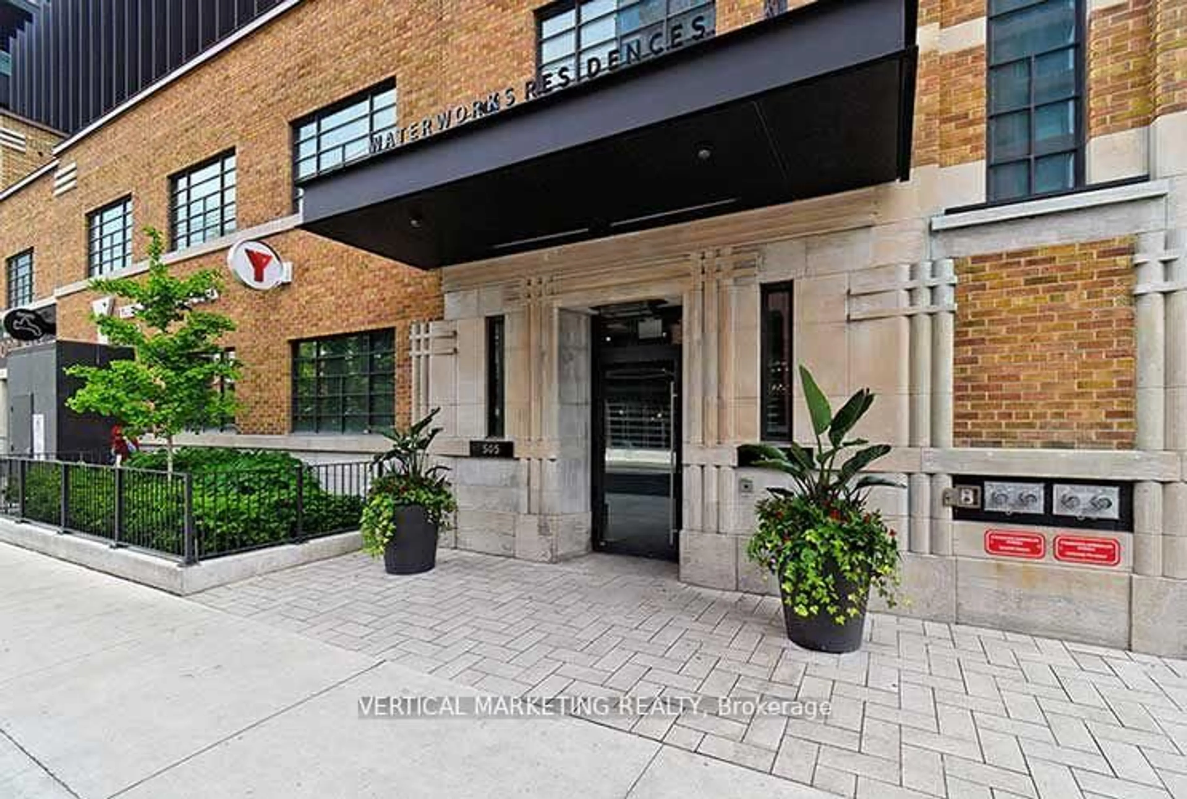 Indoor foyer for 505 Richmond St #423, Toronto Ontario M5V 0P4