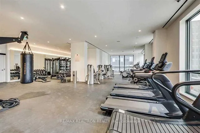 Additional property image - 39 Roehampton Ave Unit 806