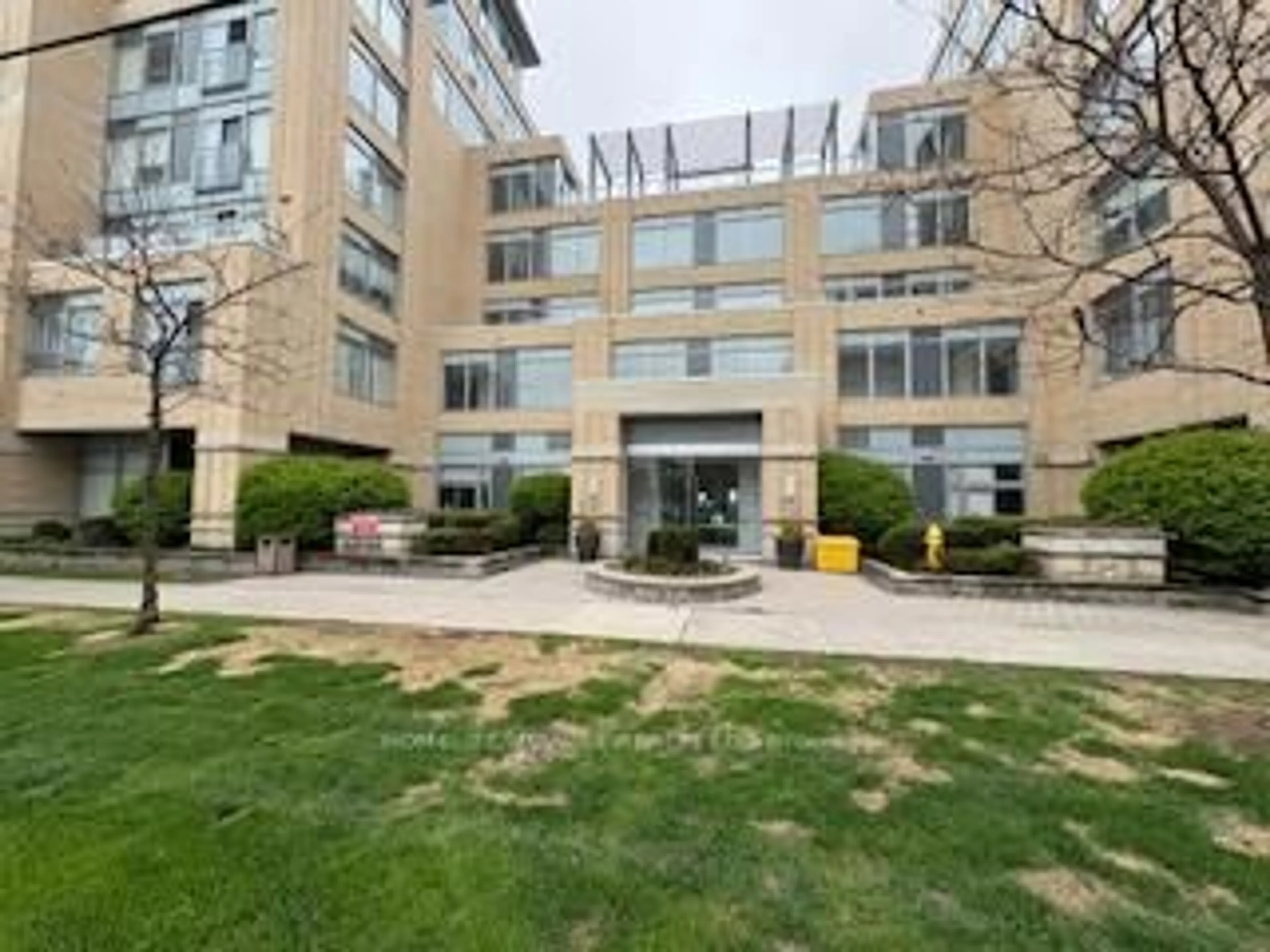 Unknown for 701 Sheppard Ave #426, Toronto Ontario M3H 0B2