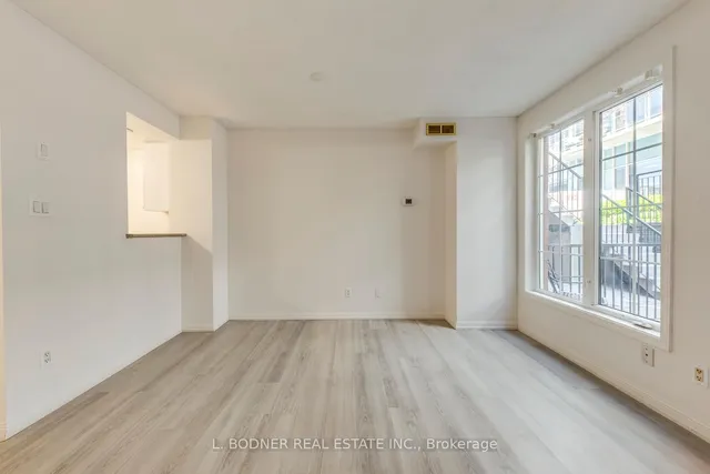 Additional property image - 70 Douro St Unit 116