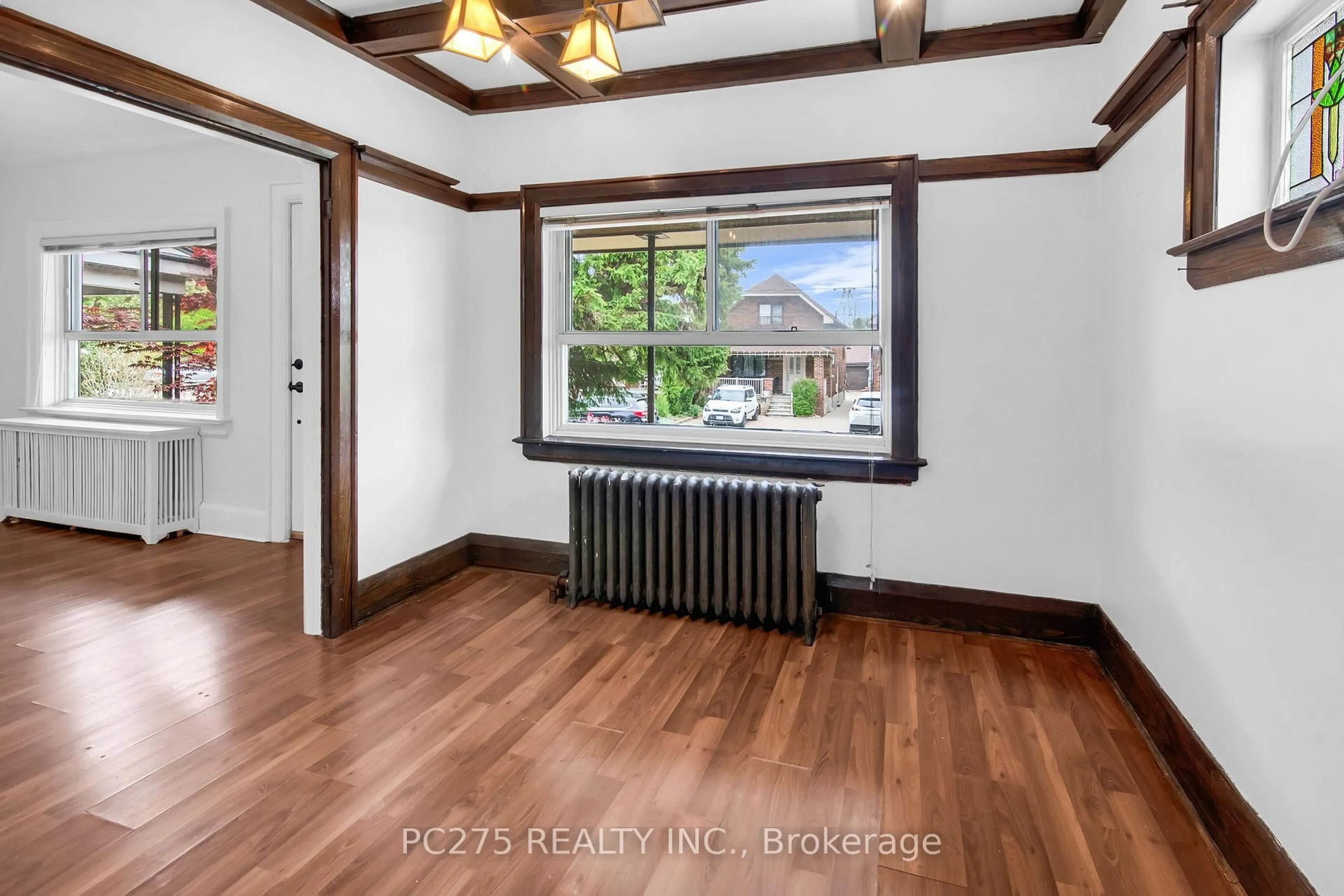 A pic of a room for 152 Gloucester Grve, Toronto Ontario M6C 2B1