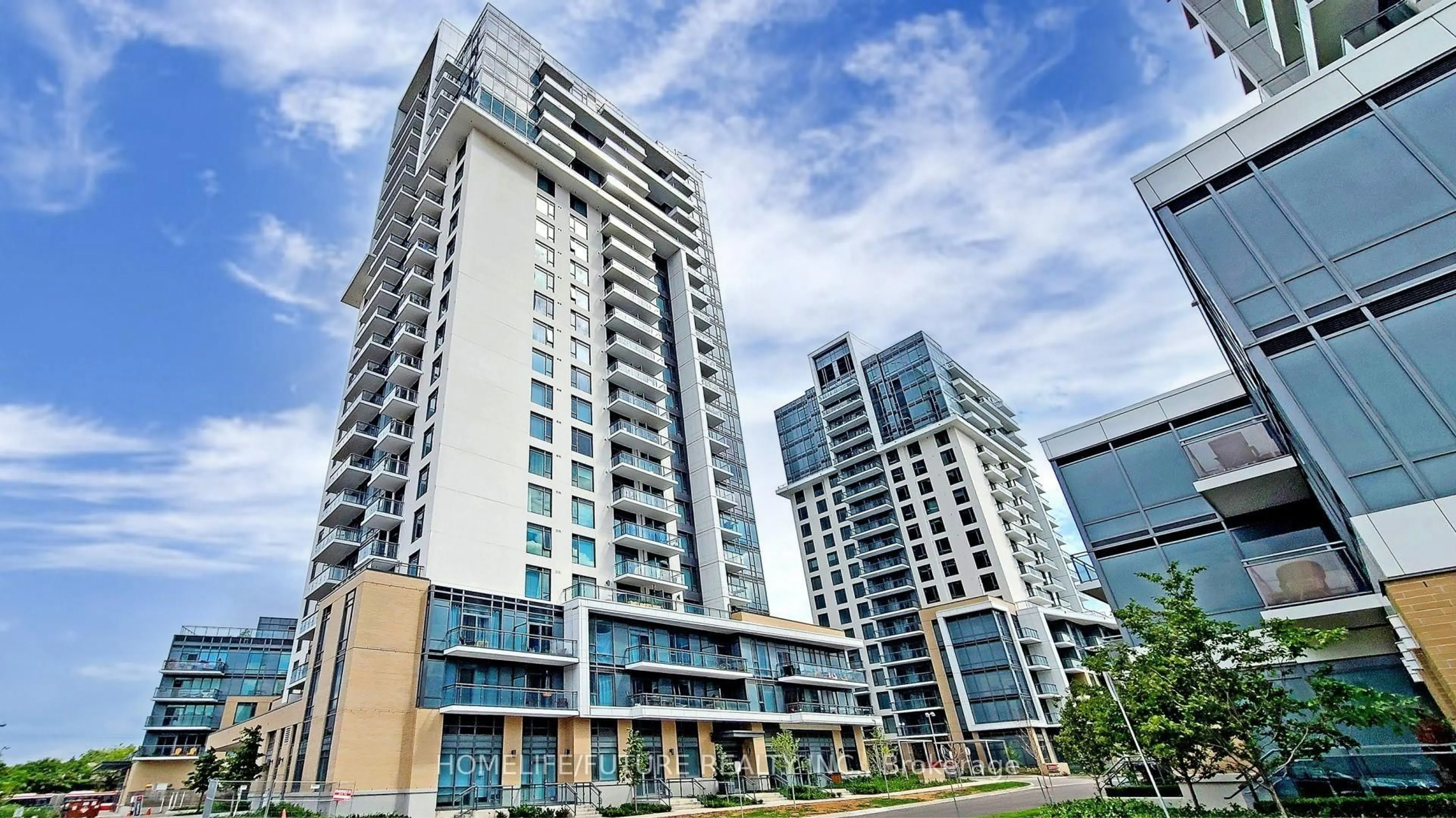Indoor foyer for 50 Ann O'reilly Rd #523, Toronto Ontario M2J 0A8