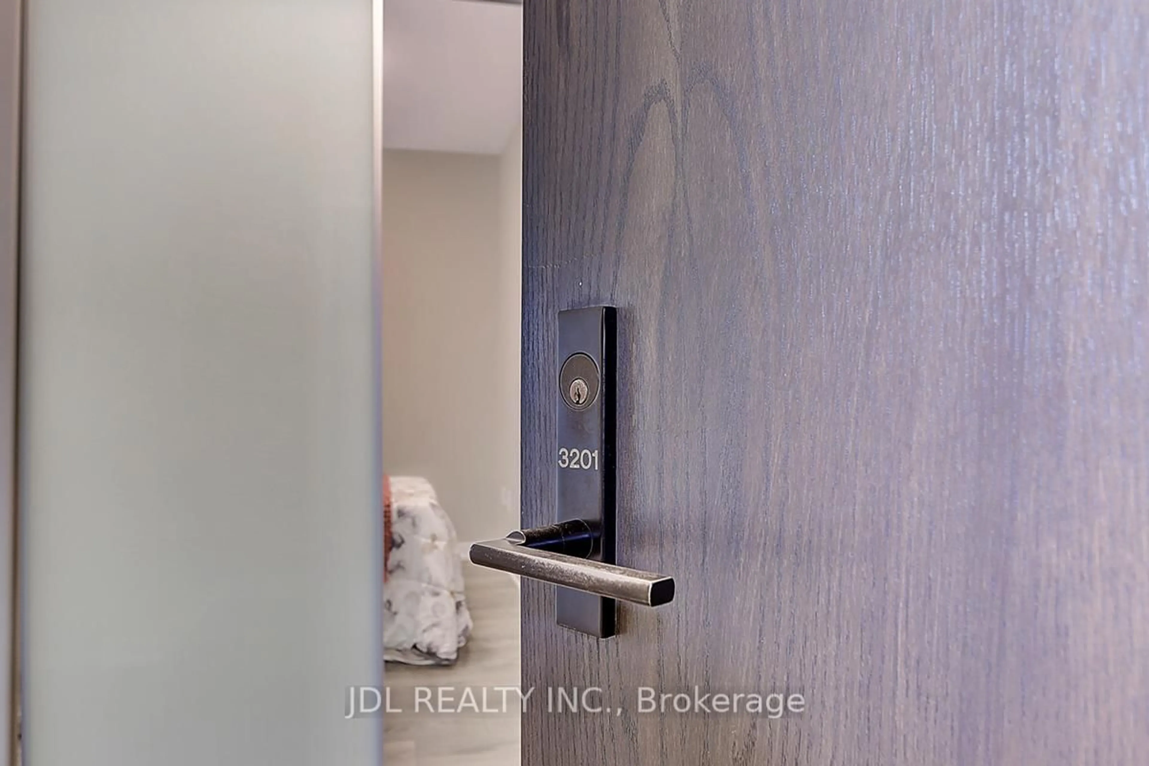 Unknown for 426 University Ave #3201, Toronto Ontario M5G 1S9