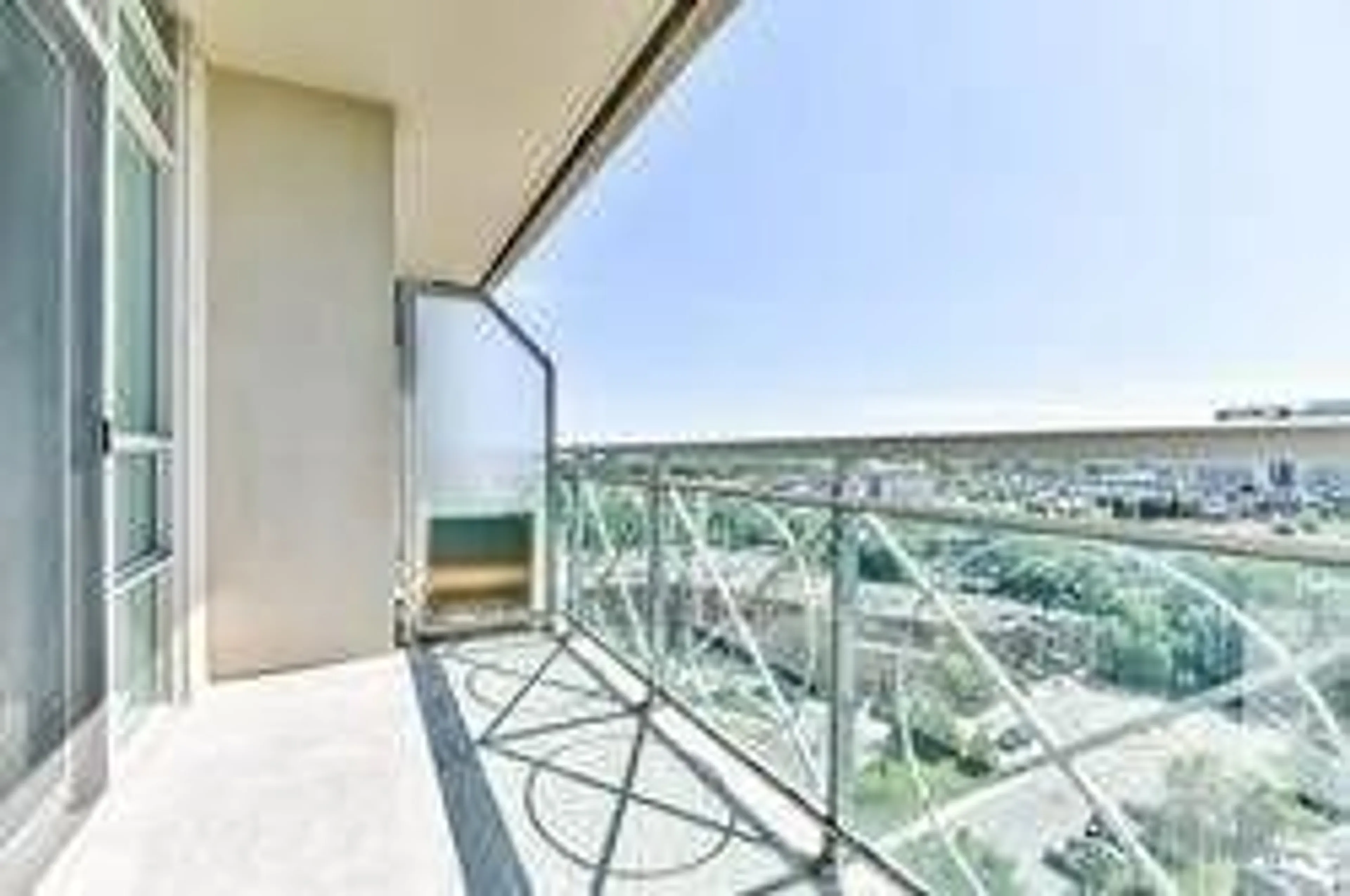 Balcony in the apartment, unknown for 10 Bloorview Pl #1211, Toronto Ontario M2J 0B1