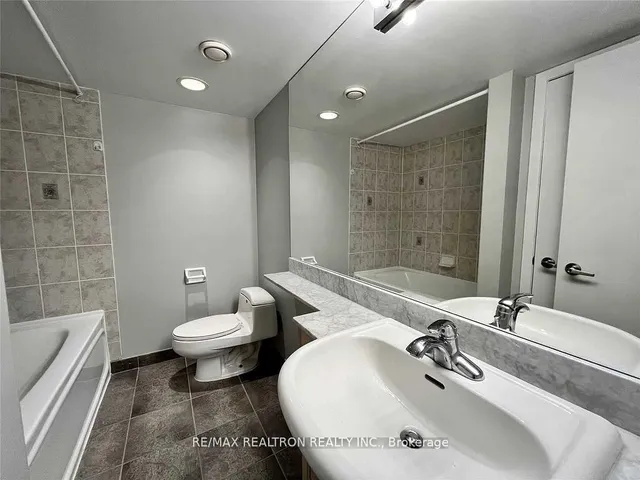 Additional property image - 210 Victoria St Unit 2403