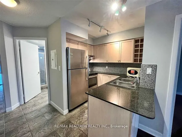 Additional property image - 210 Victoria St Unit 2403