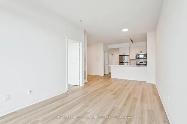 Additional property image - 2885 Bayview Ave Unit 233