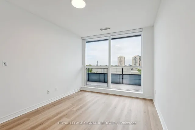 Additional property image - 2885 Bayview Ave Unit 233