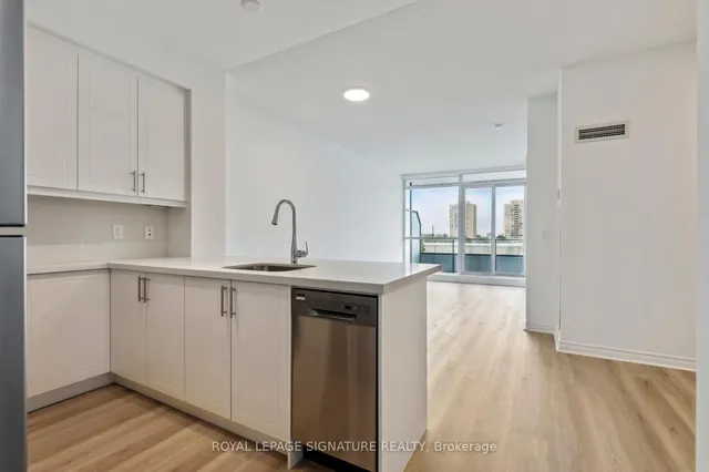 Additional property image - 2885 Bayview Ave Unit 233