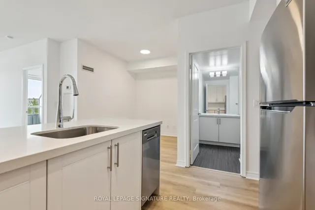 Additional property image - 2885 Bayview Ave Unit 233