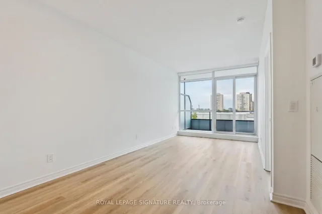 Additional property image - 2885 Bayview Ave Unit 233