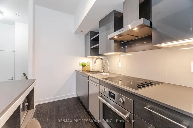 Additional property image - 1030 King St Unit 103