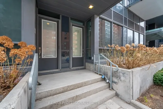 Additional property image - 1030 King St Unit 103