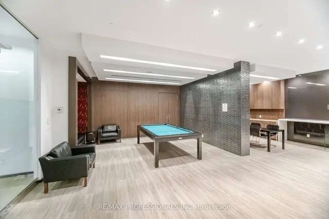 Additional property image - 1030 King St Unit 103