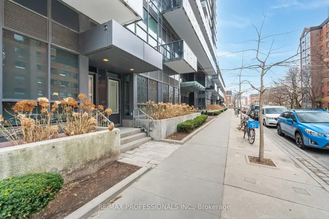 Additional property image - 1030 King St Unit 103
