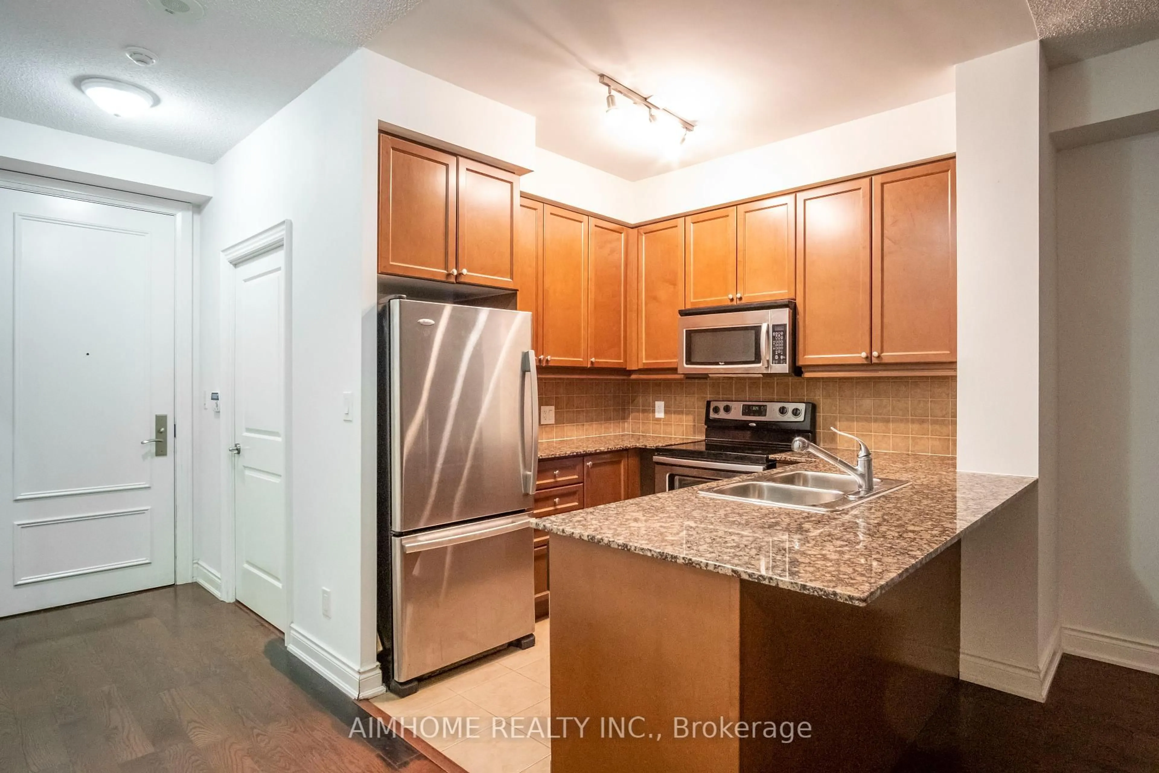 Standard kitchen, unknown for 10 bloorview Pl #1110, Toronto Ontario M2J 0B1