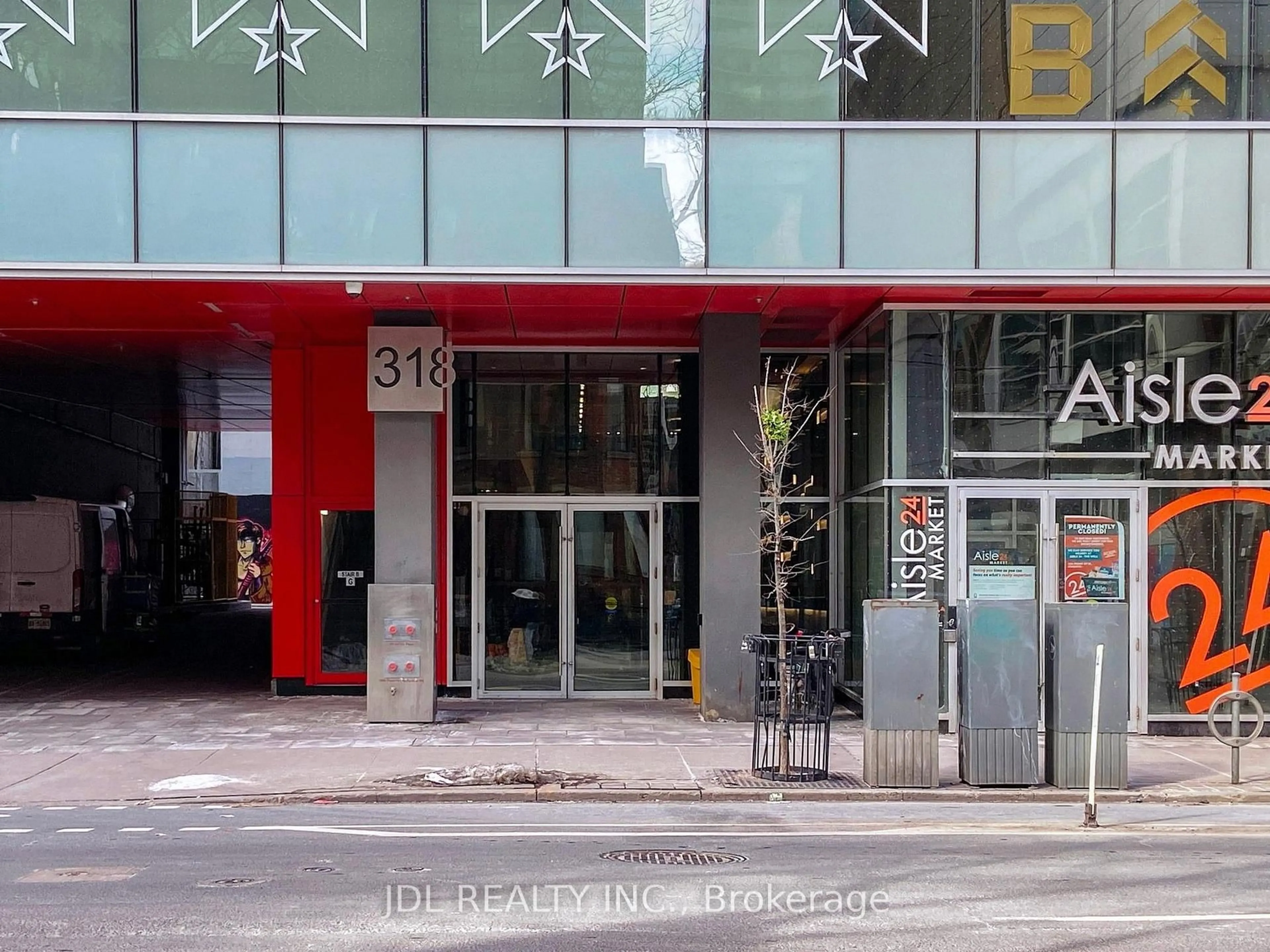Indoor foyer for 318 Richmond St #3107, Toronto Ontario M5V 0B4