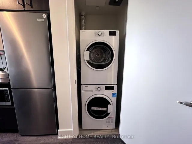 Additional image 19 of 188 Fairview Mall Dr Unit 720