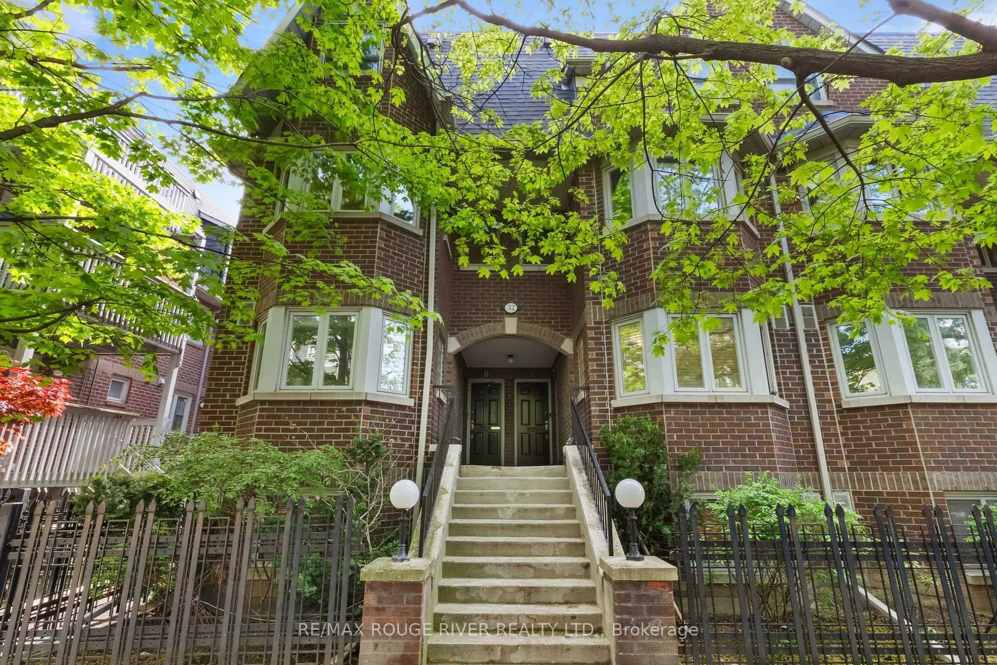 Home with brick exterior material, street for 32 Massey St #Unit D, Toronto Ontario M6J 3T7