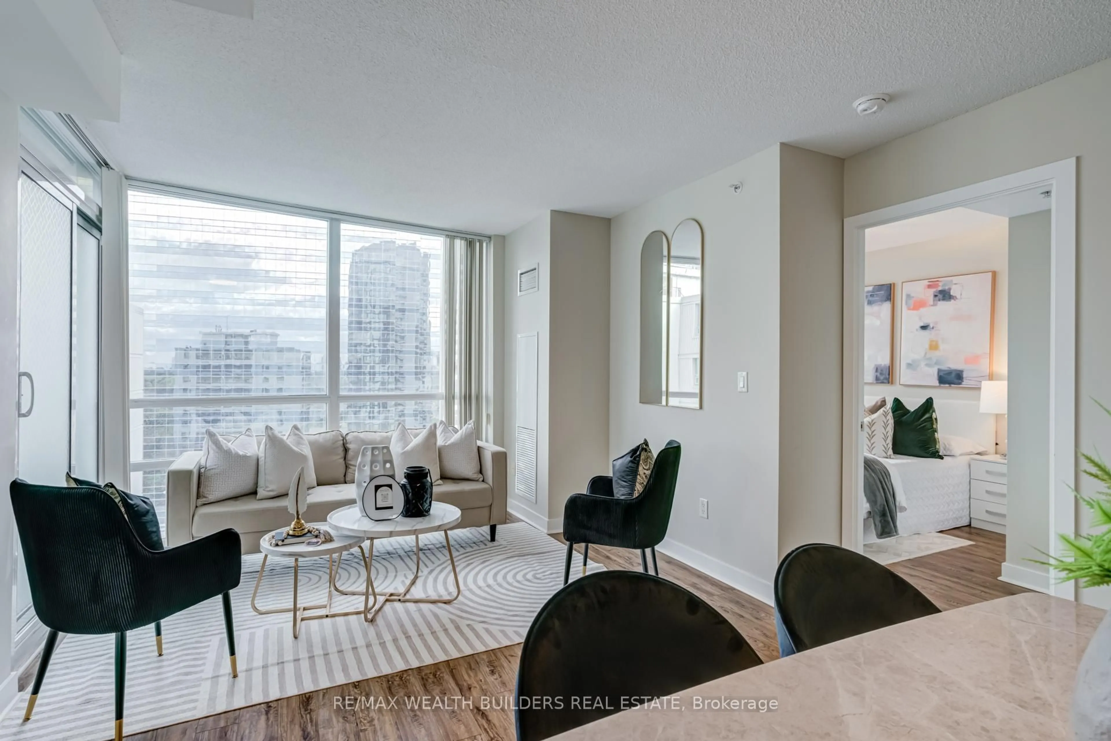 Living room with furniture, unknown for 5740 Yonge St #1007, Toronto Ontario M2M 0B1