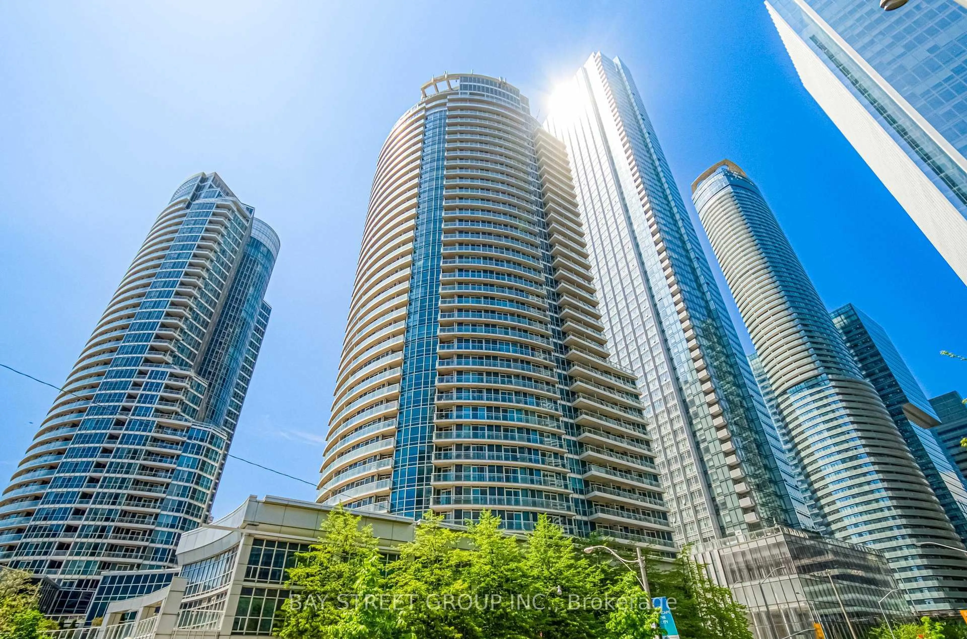 Unknown for 8 York St #2811, Toronto Ontario M5J 2Y2