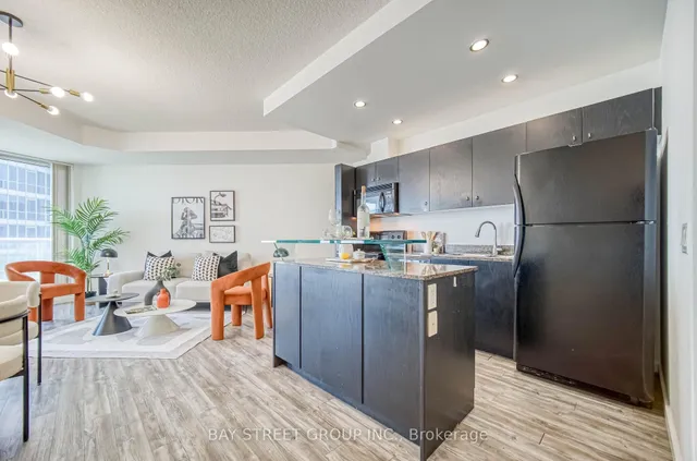 Additional property image - 8 York St Unit 2811