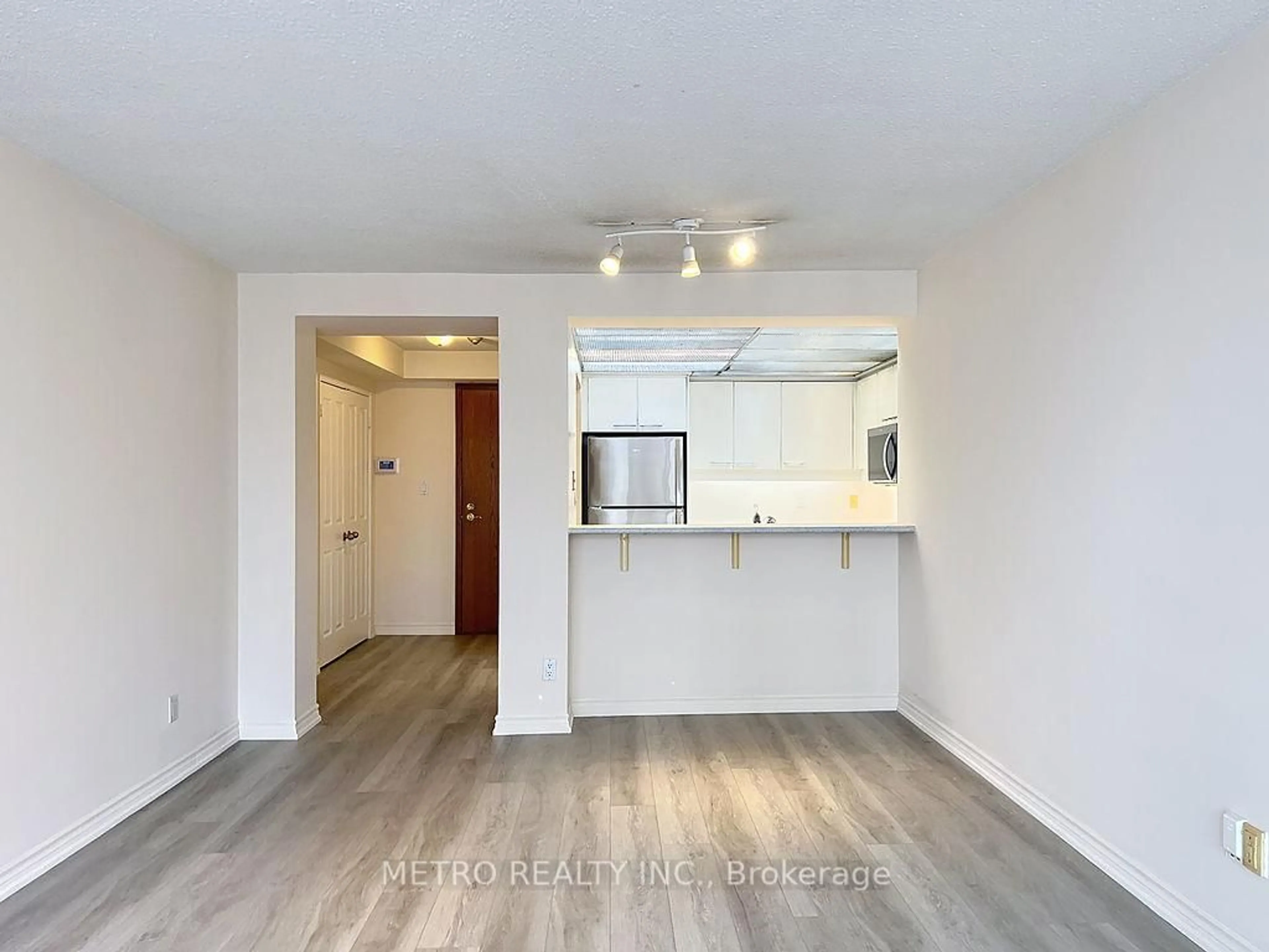 A pic of a room for 18 Hollywood Ave #1708, Toronto Ontario M2N 6P5
