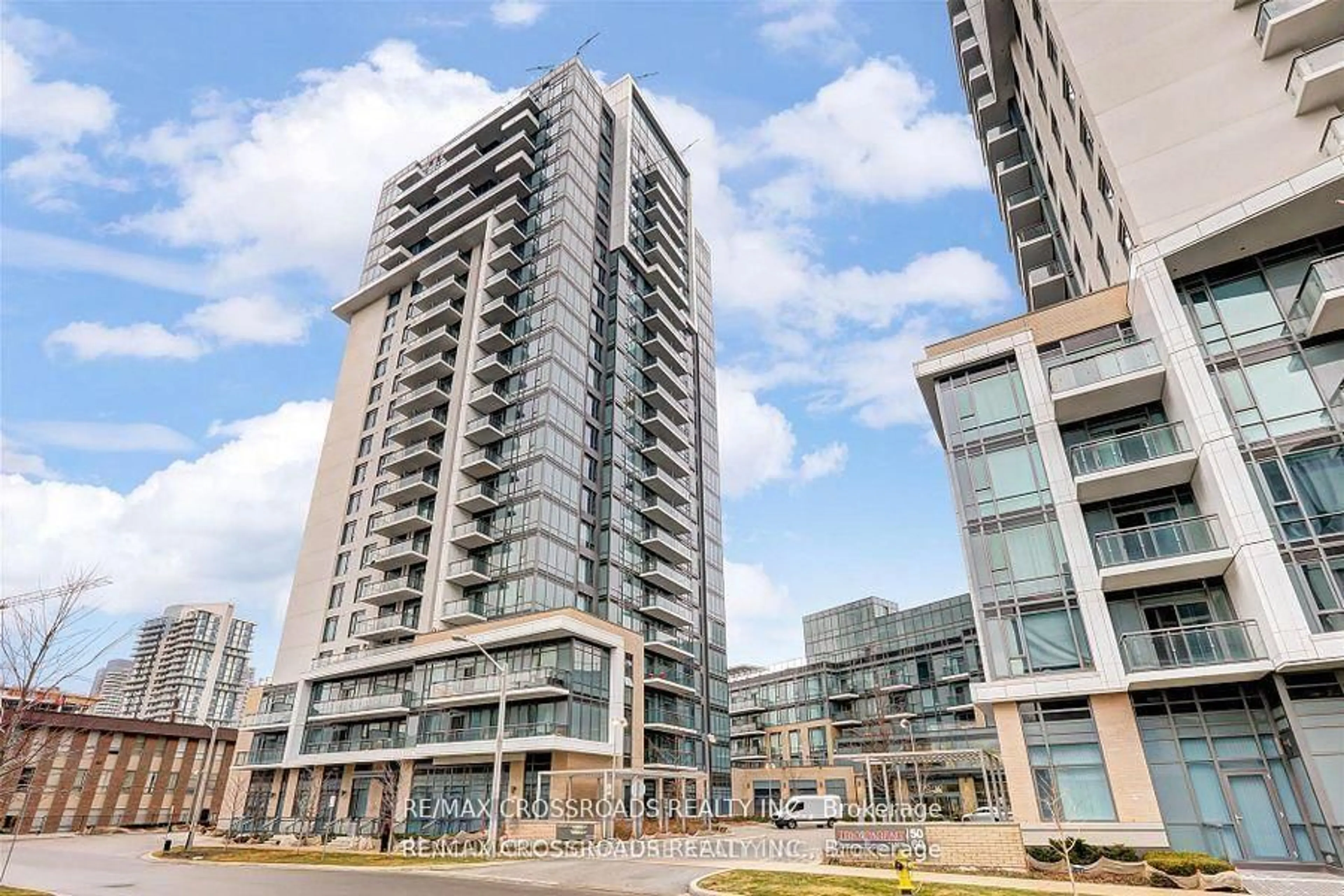 Patio, building for 50 Ann O'Reilly Rd #309, Toronto Ontario M2J 0C9