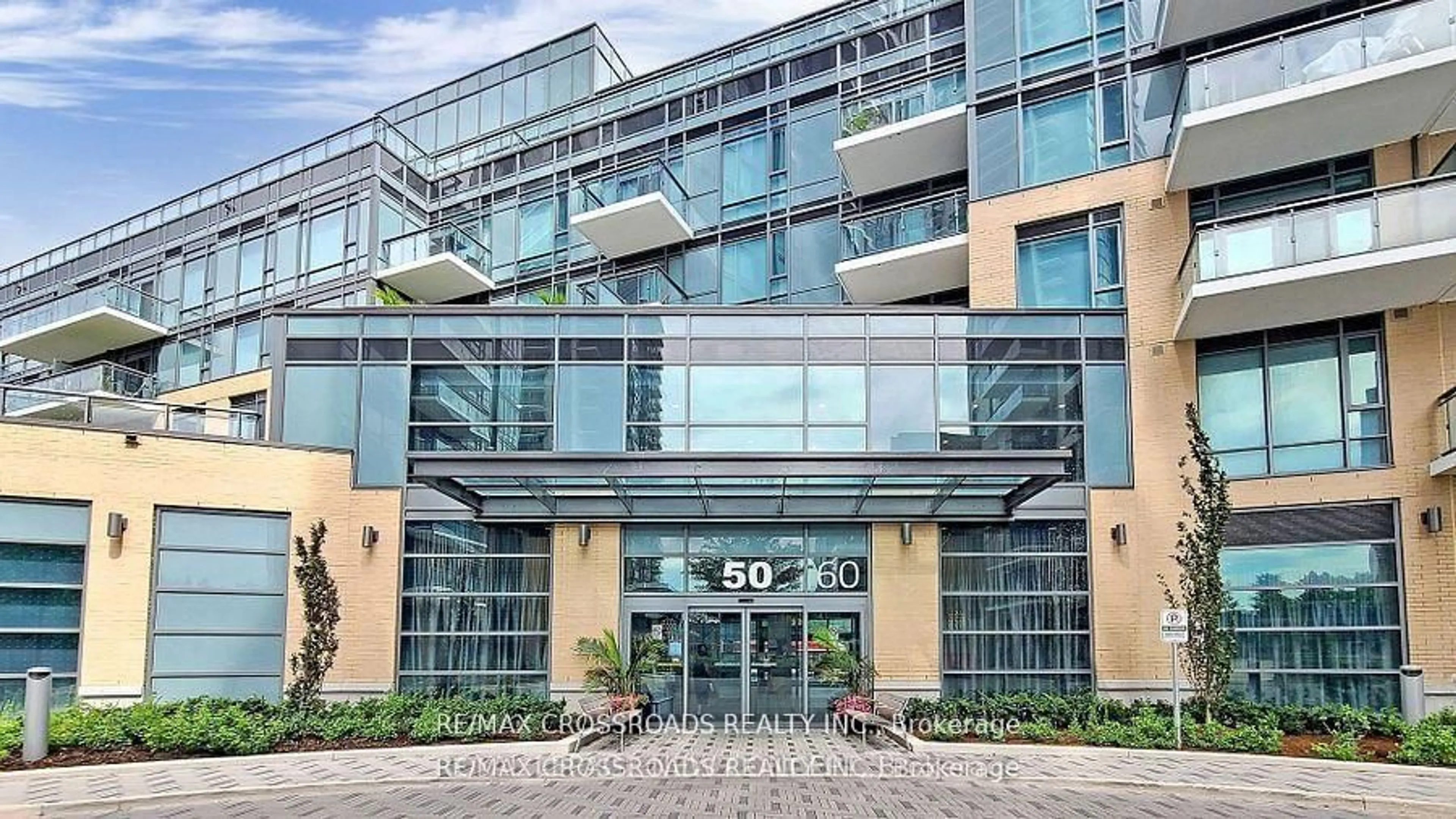 Indoor foyer for 50 Ann O'Reilly Rd #309, Toronto Ontario M2J 0C9