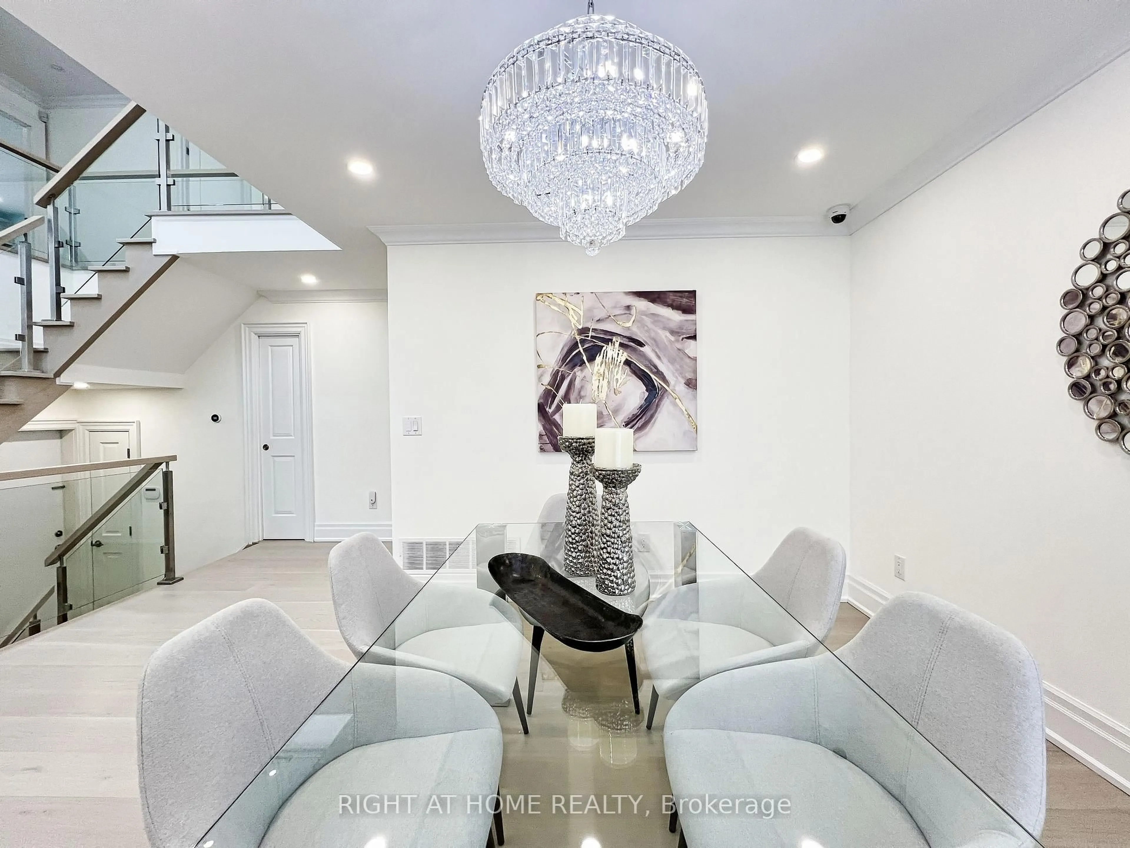 Dining room, unknown for 152 Holmes Ave, Toronto Ontario M2N 4M6